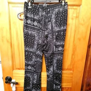 Paisley graphic flare pants